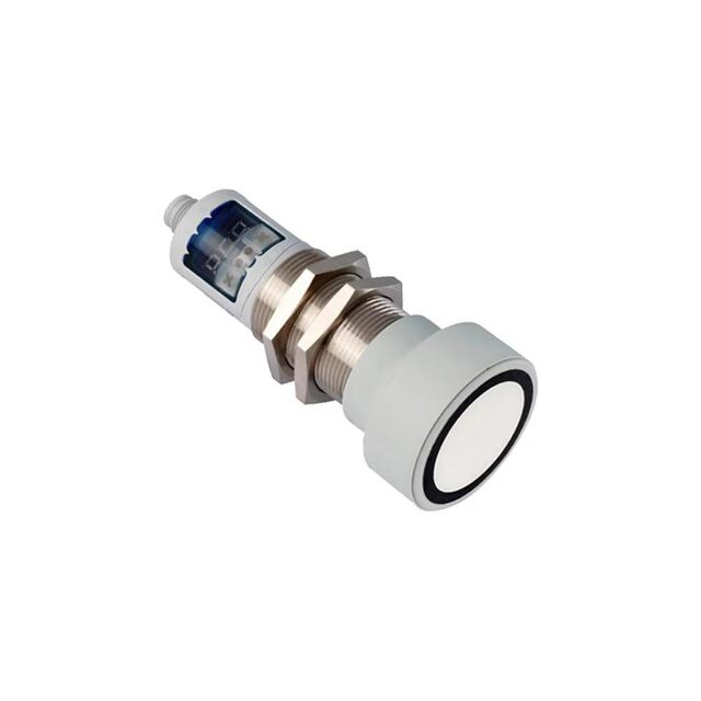 Ultrasonic sensor with switching